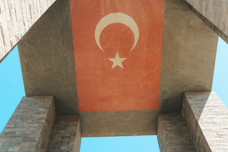 Lambang Ibu Kota Negara (IKN) Nusantara: Simbol Modernitas dan Kearifan Lokal